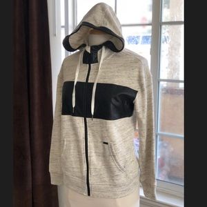 Titika Zip Up sweater